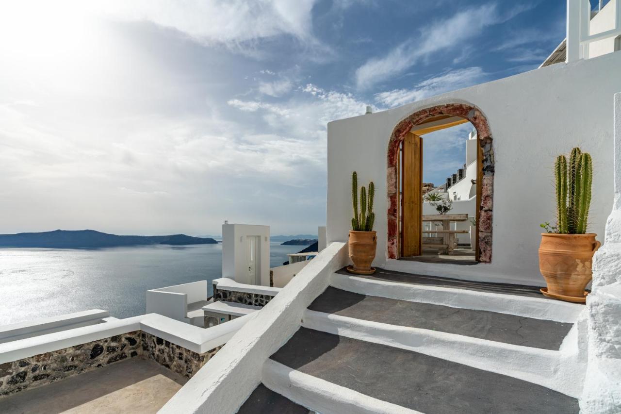 Akron Cliff Suite Fira  Exterior foto