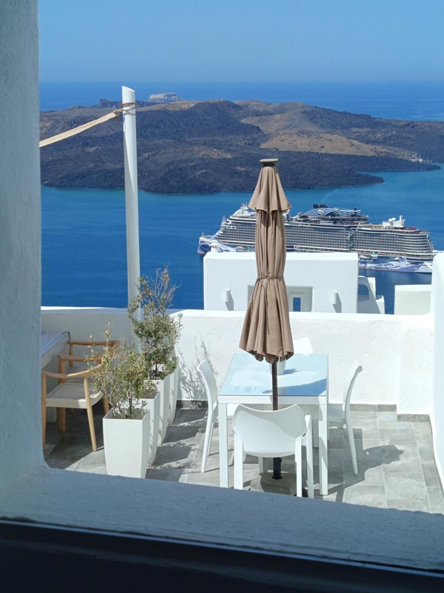Akron Cliff Suite Fira  Exterior foto